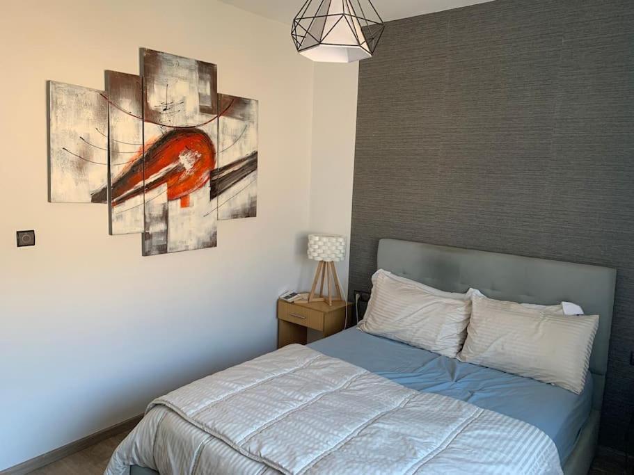 Luxueux, Vue Sur